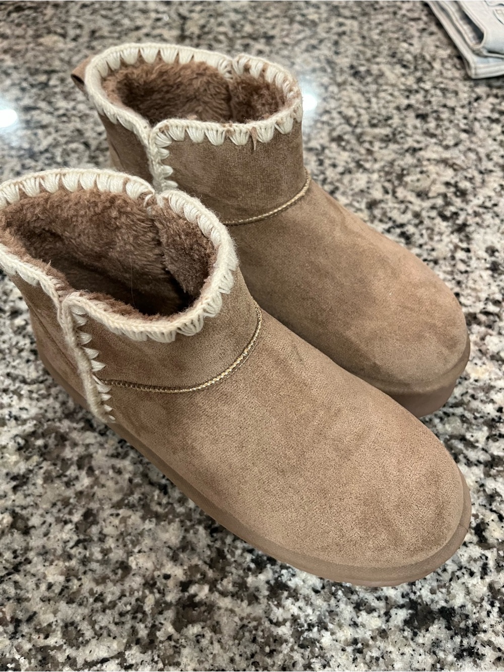 Women’s Cozy Faux-Suede Shearling Ankle Boots in Tan